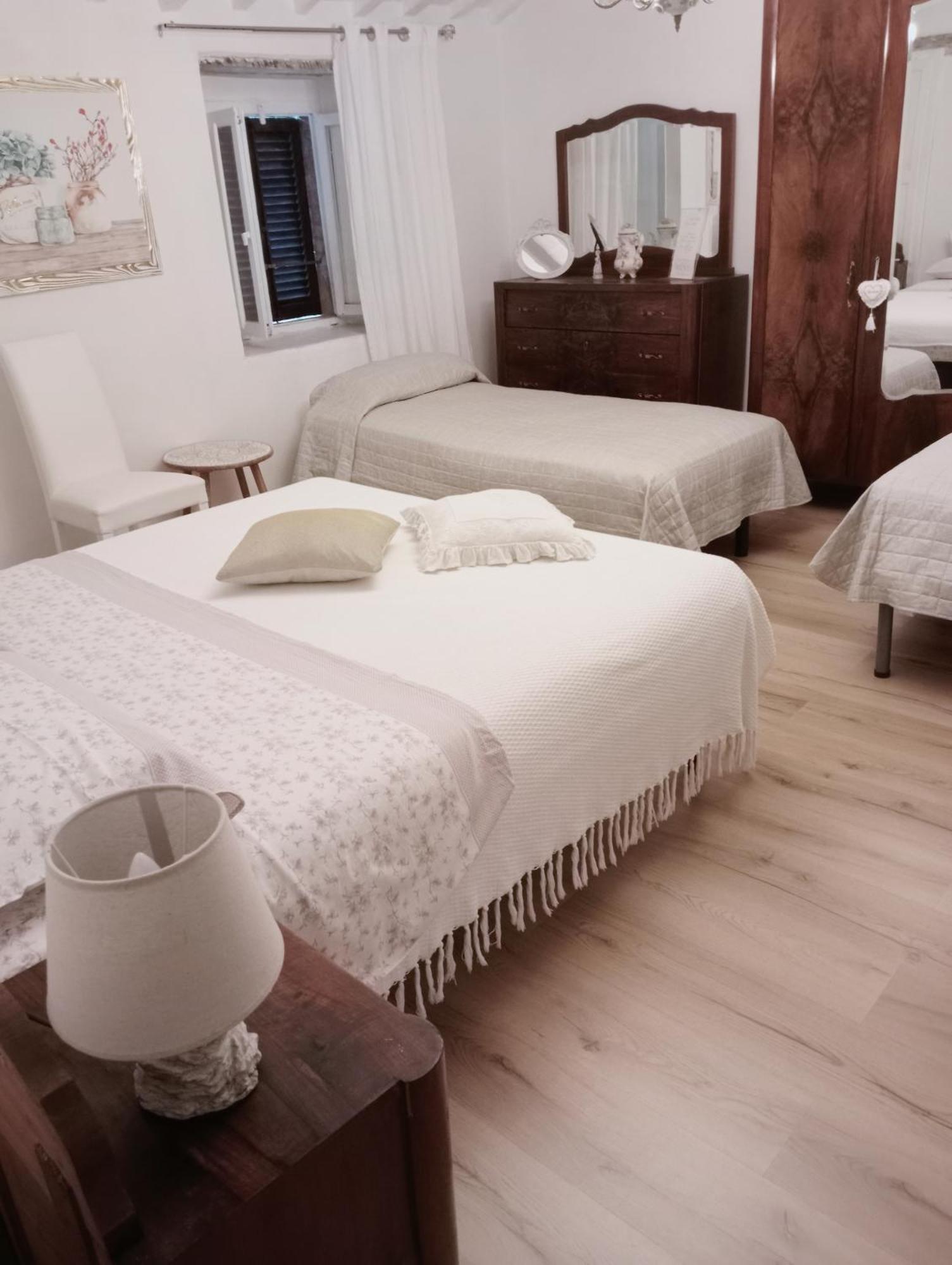 Il Giardino Dei Sogni Bed & Breakfast Montefortino Exterior photo
